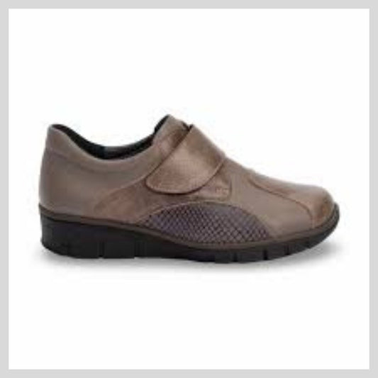 Softmode Women's Taupe Velcoe Shoe - Ocean 2E  6691-22