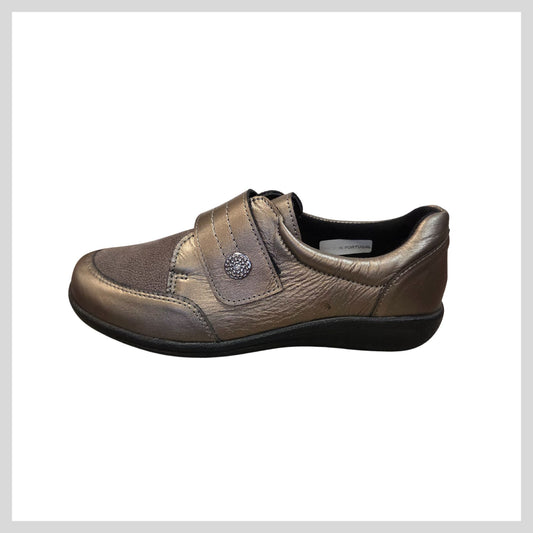 DB Shoes 68205G Ladies Wider fit, Gold Stretch Leather Shoe