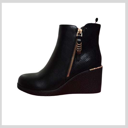 REDZ H366 Ladies Black Wedged Boot