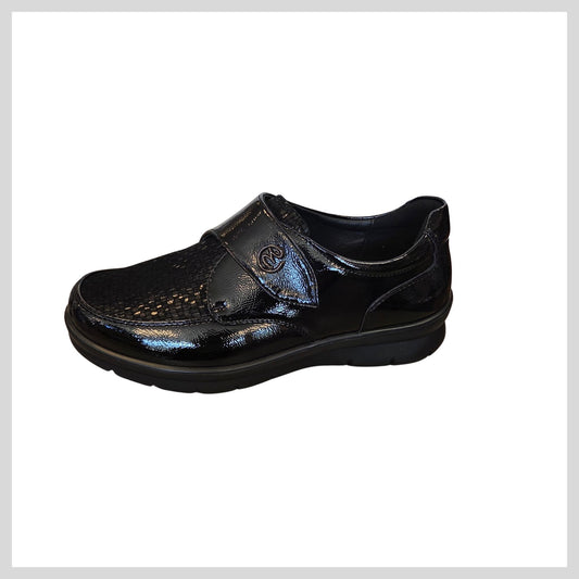 G Comfort P-8261S Ladies Black Patent Shoe