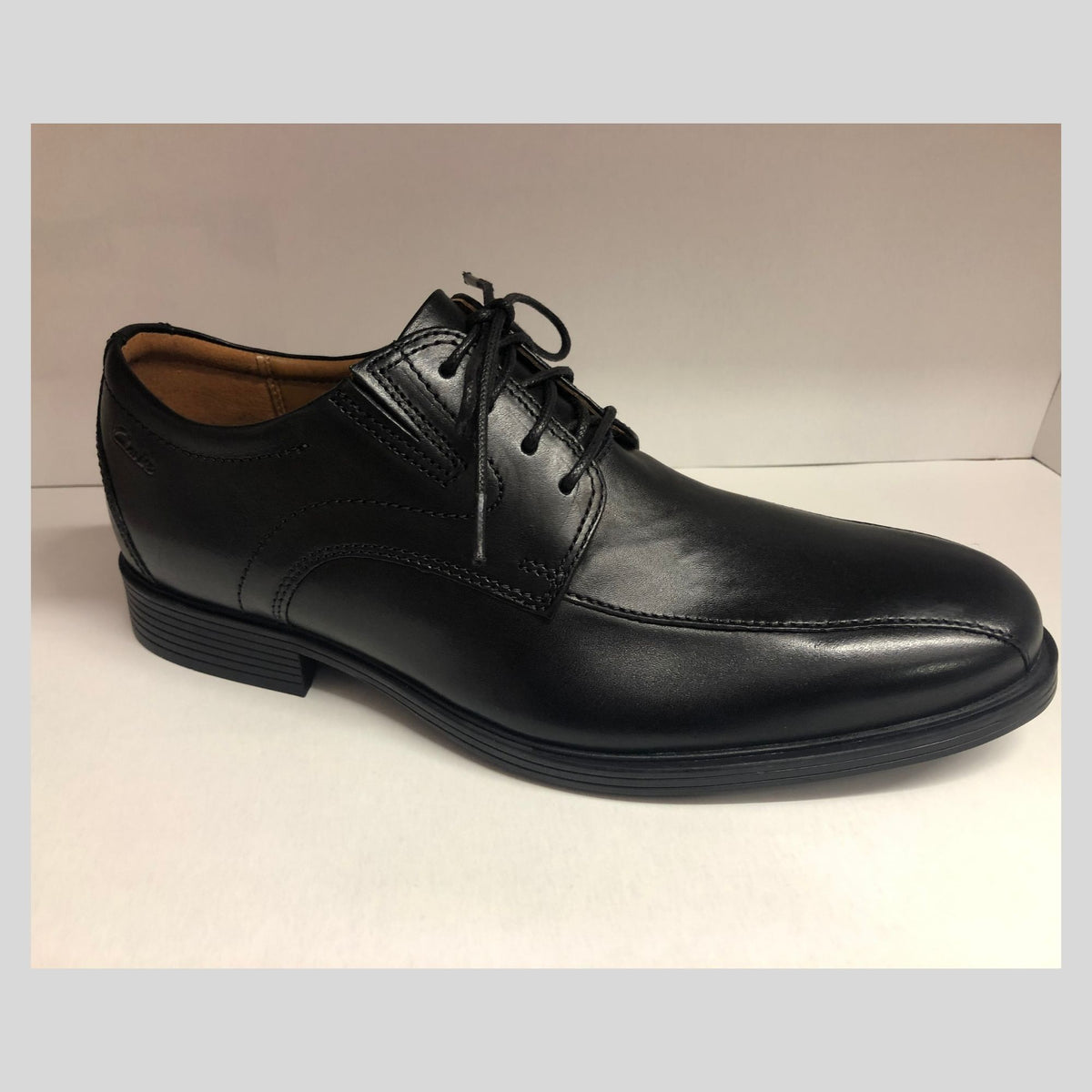 Clarks Whiddon Pace - Black Leather