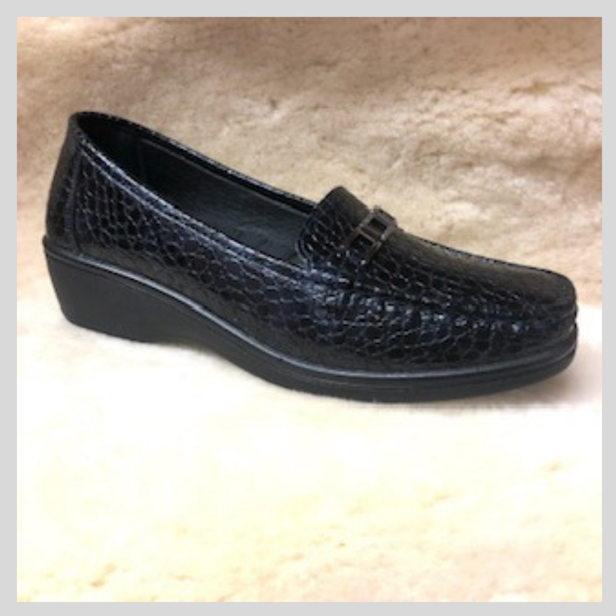 Propet WW1262 Navy Croc