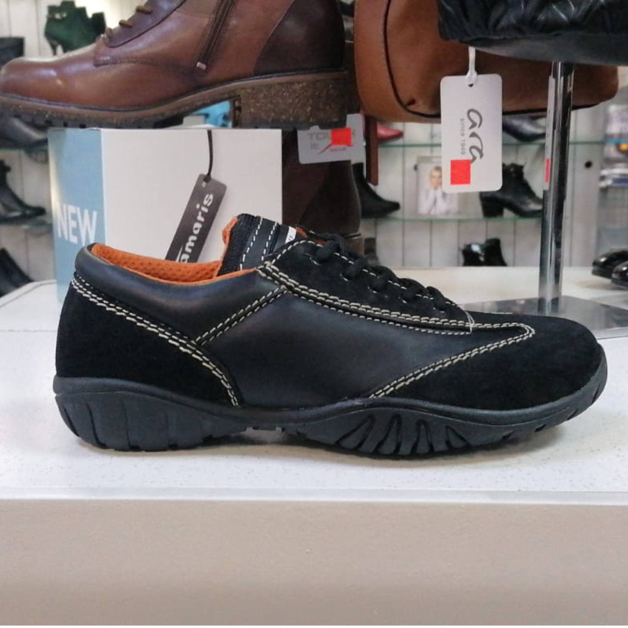 Dunlop 2025 womens shoes